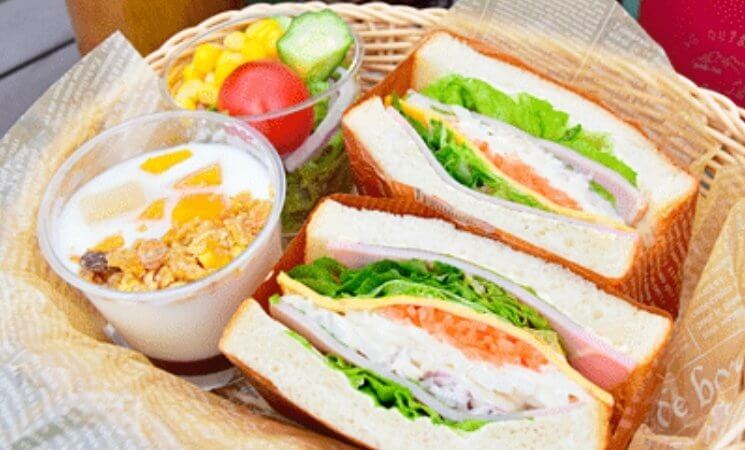 マヒナ・グランピング・スパ・ヴィレッジ 朝食写真