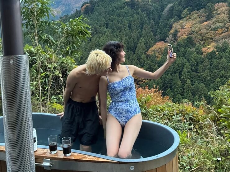 1日1組限定・東京都のTHEATER1でくつろぐカップル