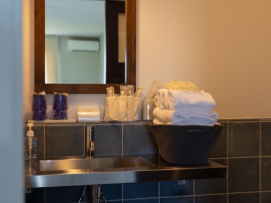 room_image