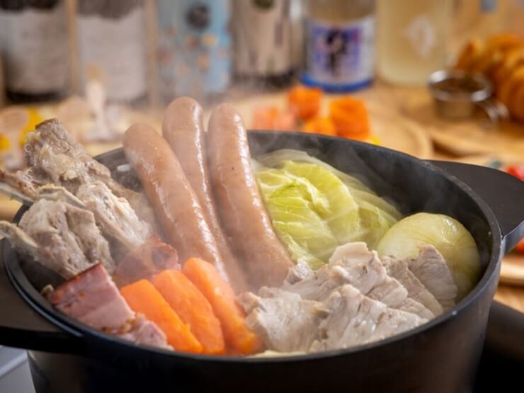 地元産の妻有ポークを使用した旨味たっぷりのポトフ