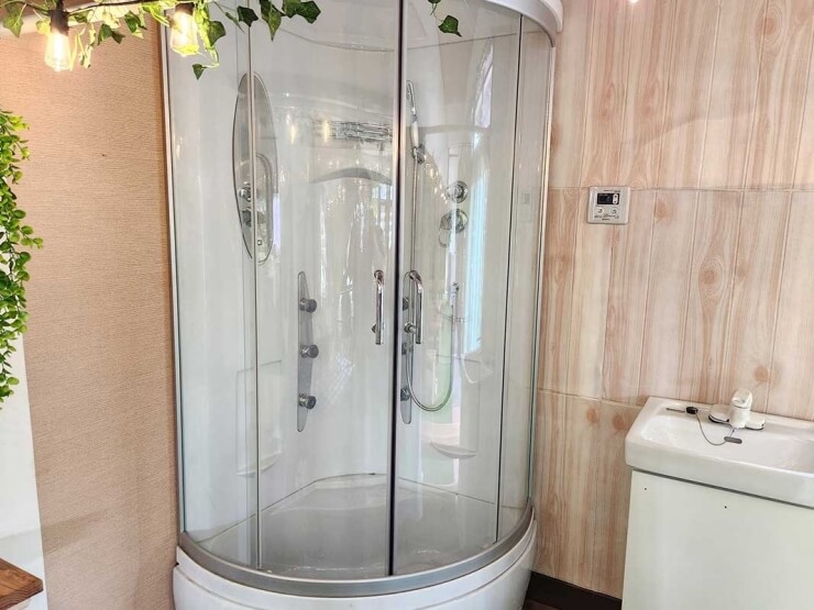 room_image
