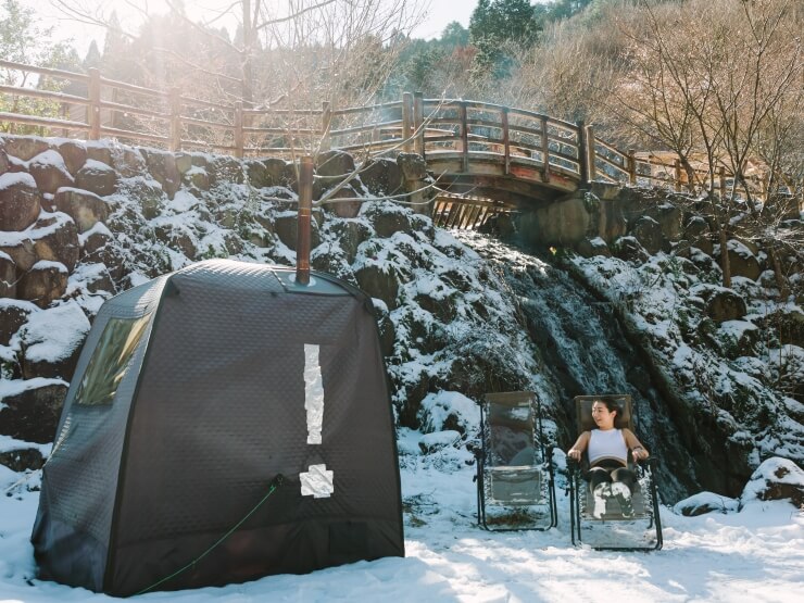 雪でととのえるテントサウナ