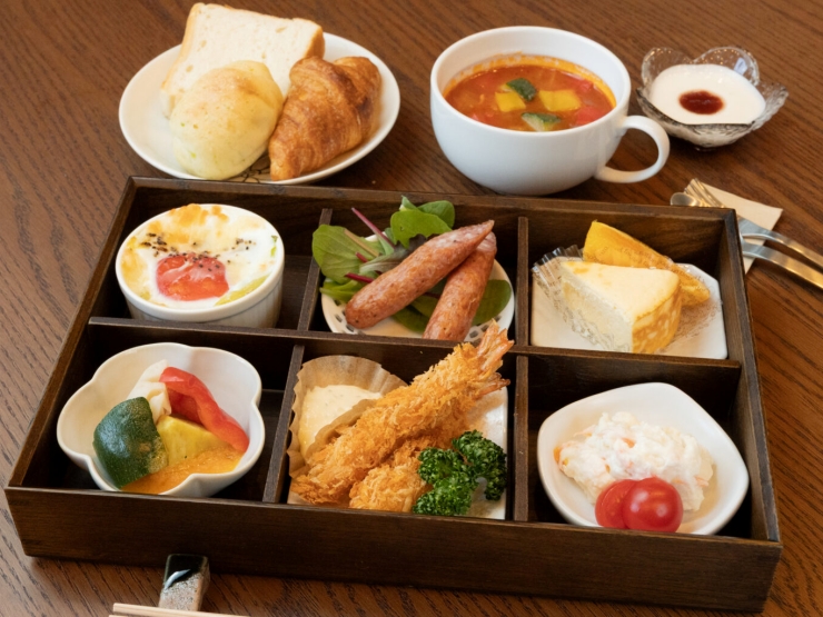 朝食