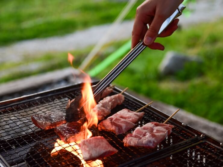 炭火で楽しめるBBQ