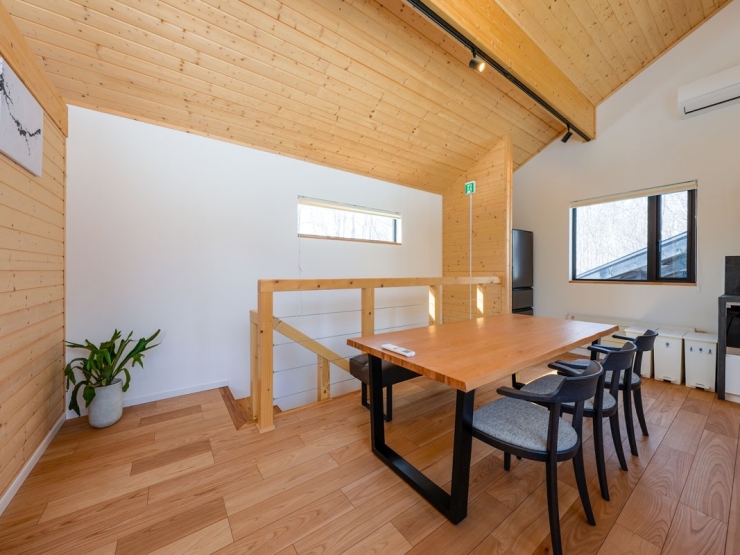 room_image